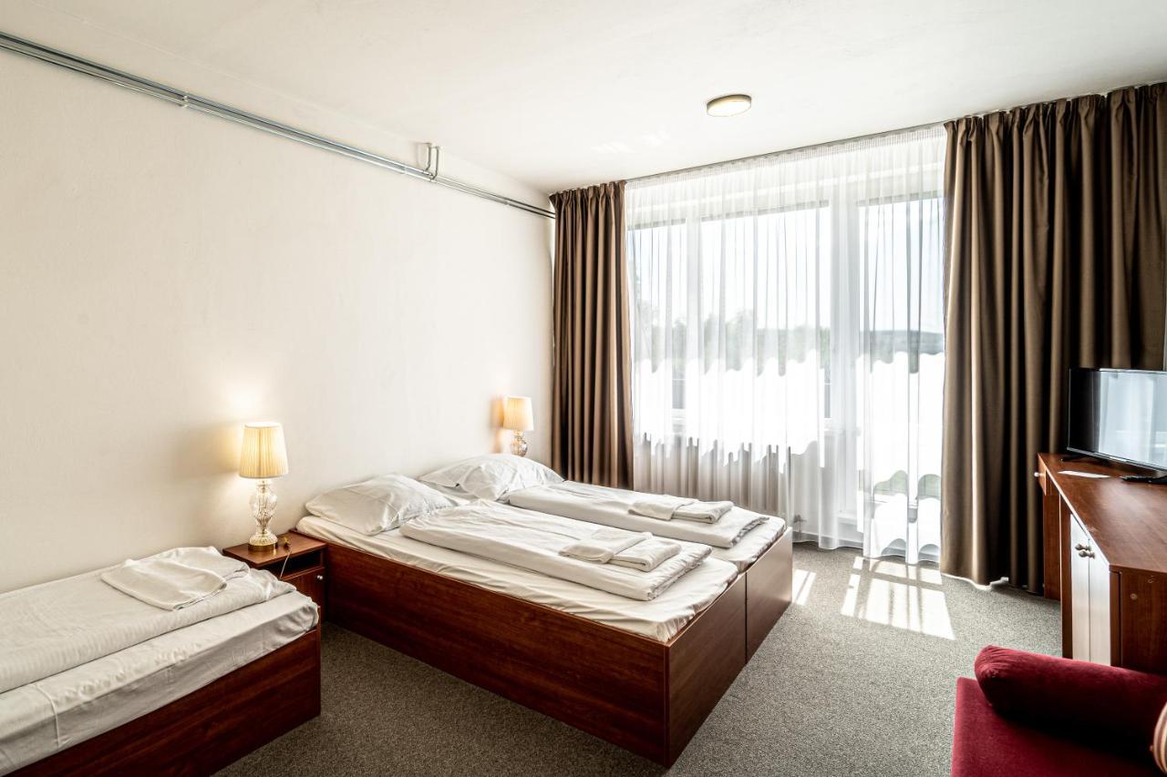 Hotel Fontana Brno Luaran gambar